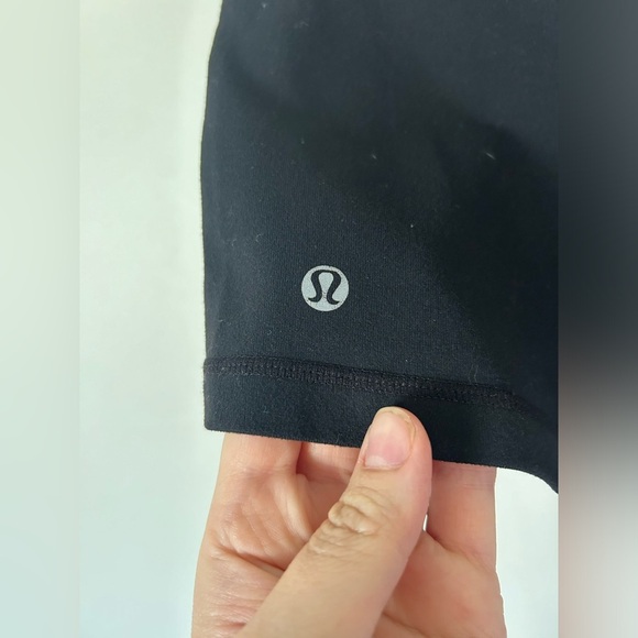 Lululemon Boogie On Shorts Black Size 6 - Picture 8 of 9